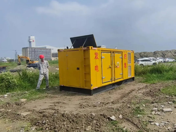 三门200KW柴油发电机机组每小时的油耗量受哪些因素影响？